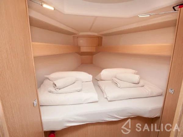 Bavaria 34 Cruiser - Yacht Charter Sailica