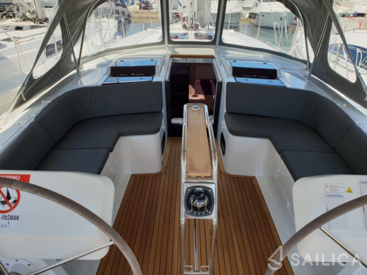 Hanse 458 - Yacht Charter Sailica