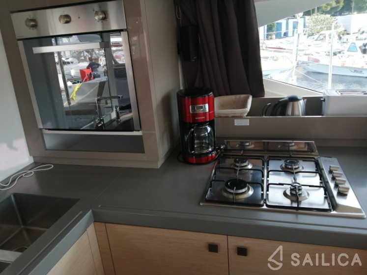 Saona 47 Quintet - Yacht Charter Sailica