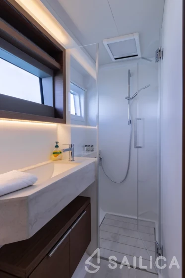 Lagoon 50 - Yacht Charter Sailica