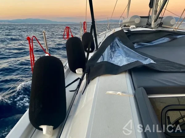 Oceanis 46.1 - Yacht Charter Sailica