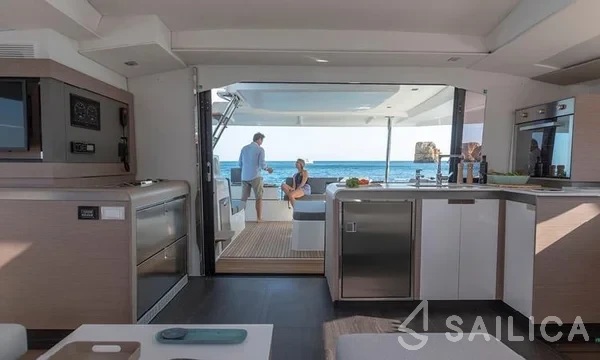 Elba 45 - Yacht Charter Sailica