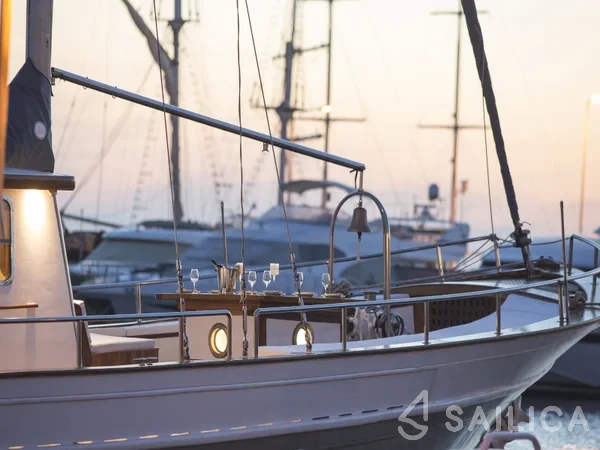 Gulet - Yacht Charter Sailica