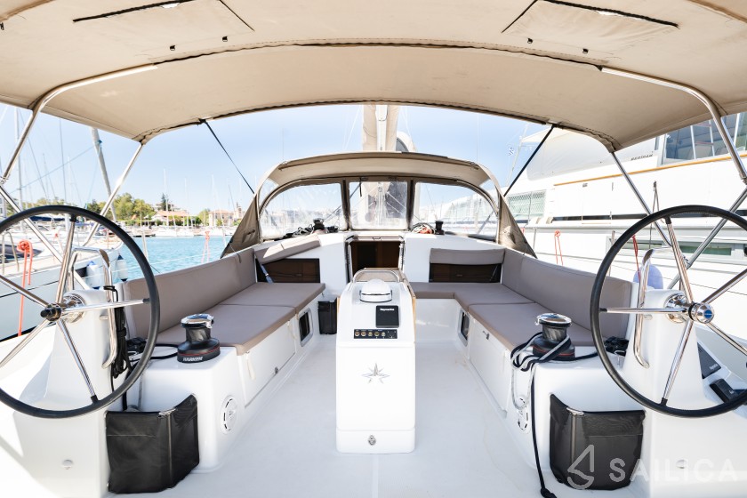 Sun Odyssey 490 - Yacht Charter Sailica