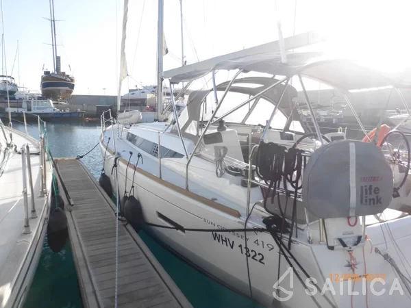 Sun Odyssey 419 - Yacht Charter Sailica