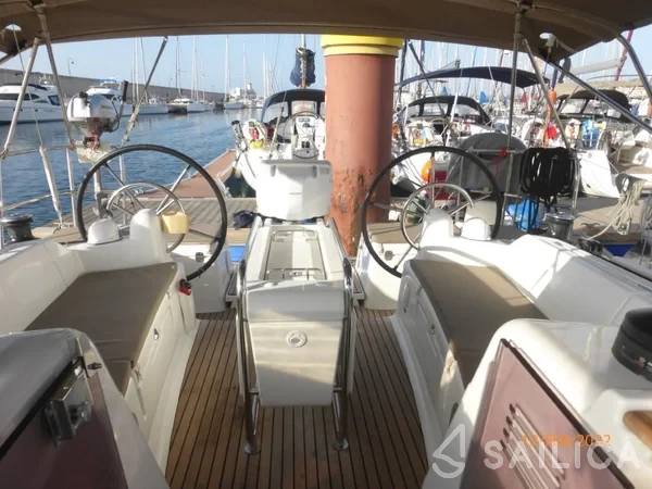 Sun Odyssey 419 - Yacht Charter Sailica