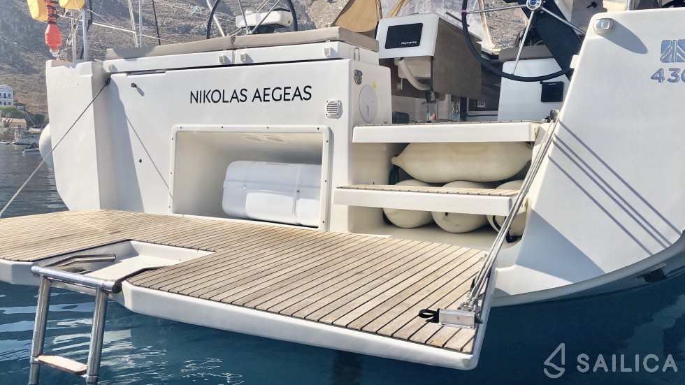 Dufour 430 Grand Large - Yacht Charter Sailica