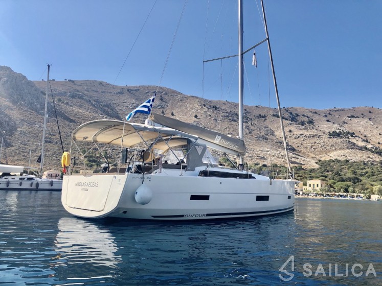 Dufour 430 Grand Large - Yacht Charter Sailica