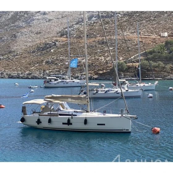 Dufour 430 Grand Large - Yacht Charter Sailica