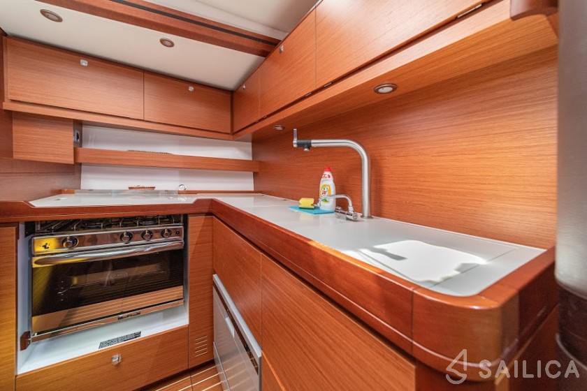 Dufour 56 Exclusive - Yacht Charter Sailica