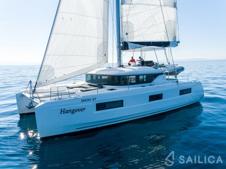 Lagoon 46  - Yacht Charter Sailica