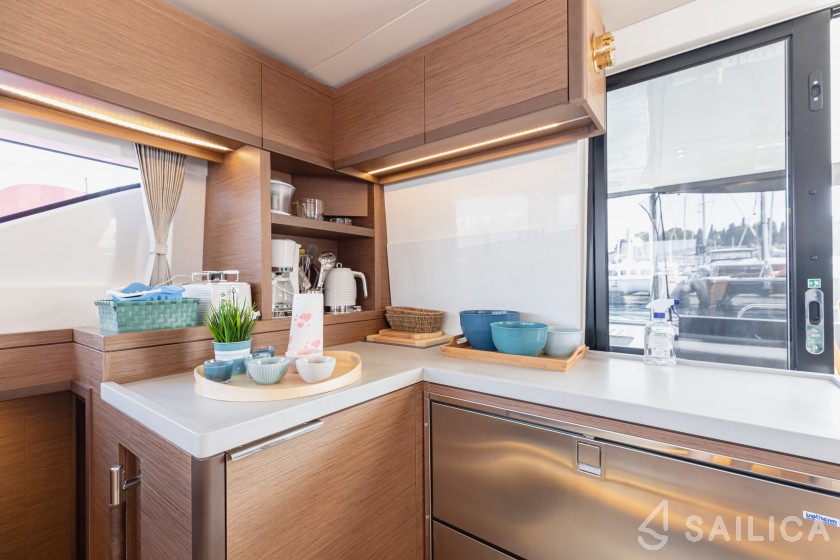 Lagoon 50 - Yacht Charter Sailica