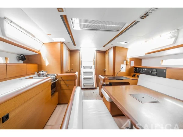 Sun Odyssey 519 - Yacht Charter Sailica