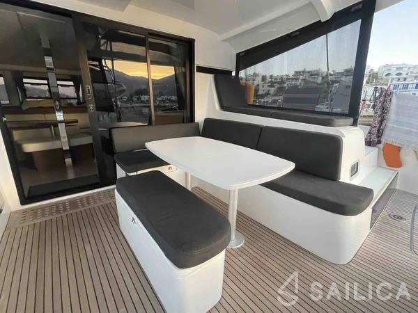 Lagoon 42 - Yacht Charter Sailica