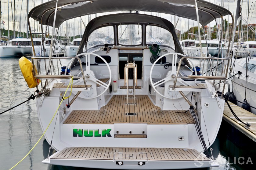 Elan 40 Impression - Yacht Charter Sailica