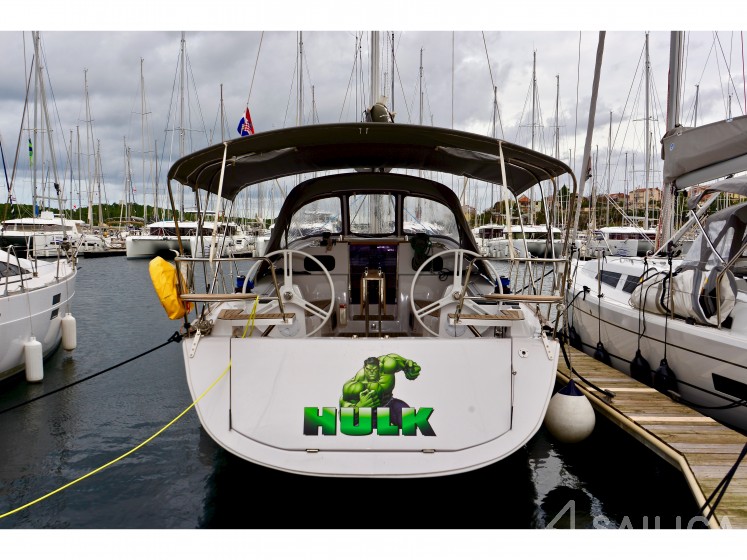 Elan 40 Impression - Yacht Charter Sailica