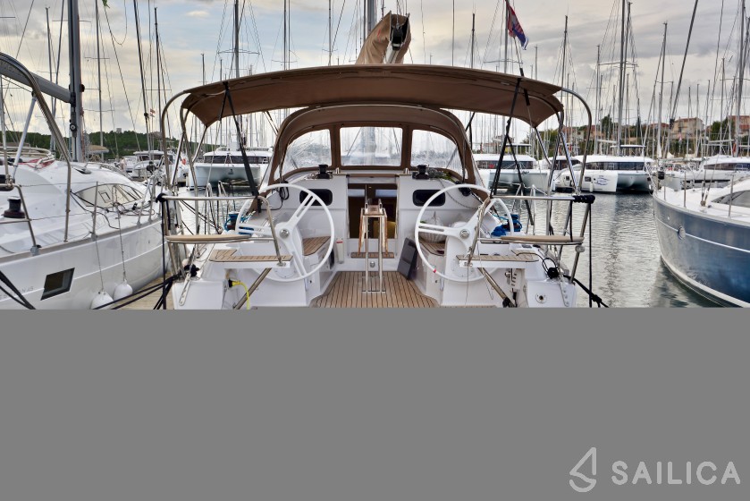 Elan 40 Impression - Yacht Charter Sailica