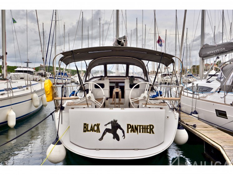 Elan 40 Impression - Yacht Charter Sailica