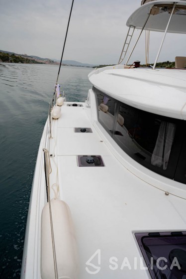Lagoon 46  - Yacht Charter Sailica