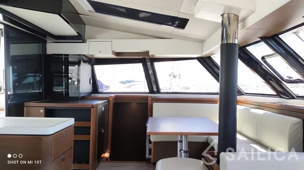 Nautitech 46 Fly - Yacht Charter Sailica