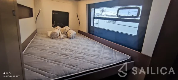 Nautitech 46 Fly - Yacht Charter Sailica