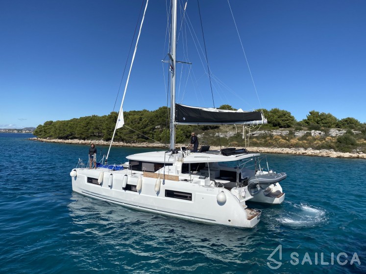 Lagoon 46  - Yacht Charter Sailica