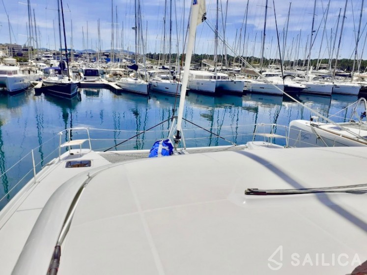 Lagoon 46  - Yacht Charter Sailica