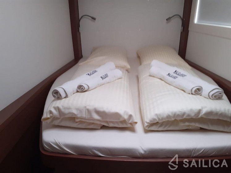 Lagoon 46  - Yacht Charter Sailica