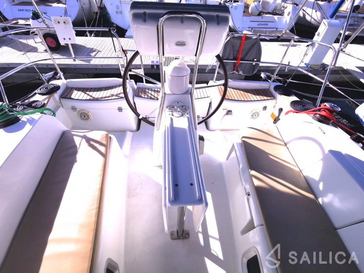 Sun Odyssey 36i - Yacht Charter Sailica