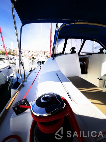 Sun Odyssey 36i - Yacht Charter Sailica