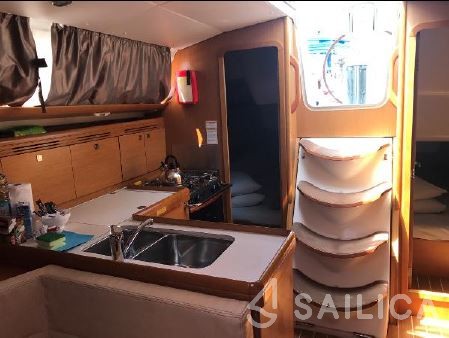 Sun Odyssey 36i - Yacht Charter Sailica