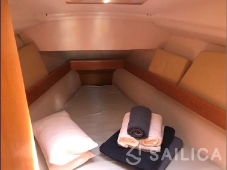 Sun Odyssey 36i - Yacht Charter Sailica