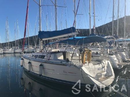 Sun Odyssey 33i - Yacht Charter Sailica
