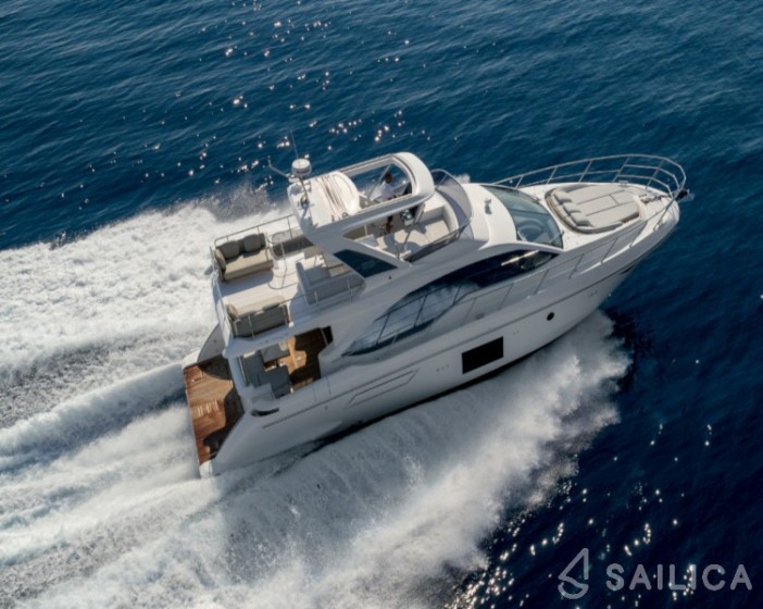 Azimut 55 - Yacht Charter Sailica