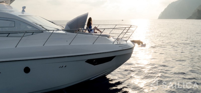 Azimut 55 - Yacht Charter Sailica