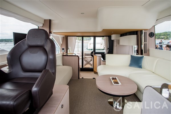 Azimut 55 - Yacht Charter Sailica