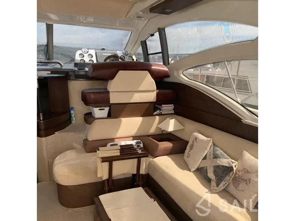 Azimut 43 - Yacht Charter Sailica