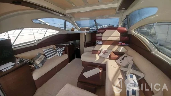 Azimut 43 - Yacht Charter Sailica