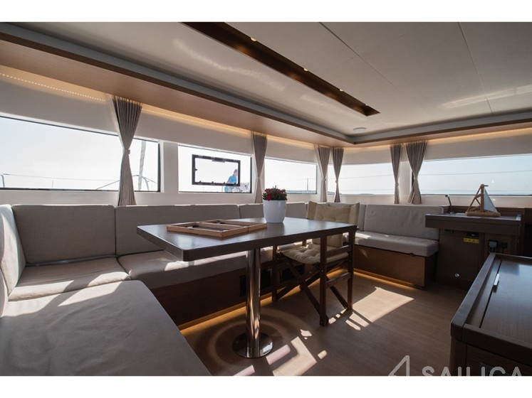 Lagoon 50 - Yacht Charter Sailica