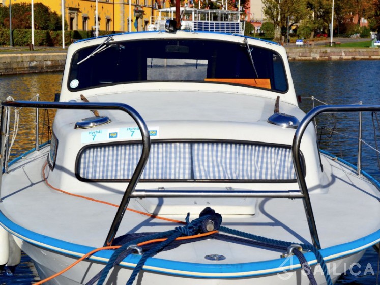 Albin 25 - Yacht Charter Sailica