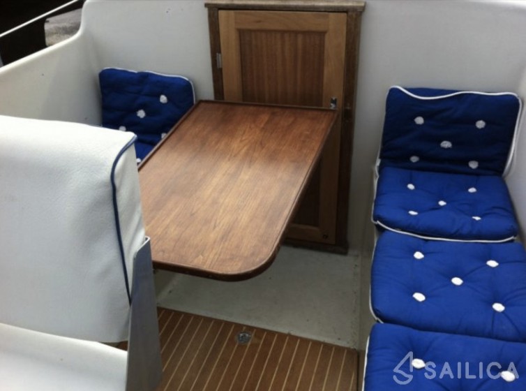 Albin 25 - Yacht Charter Sailica