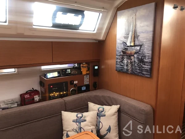 Bavaria 46 Cruiser - Yacht Charter Sailica