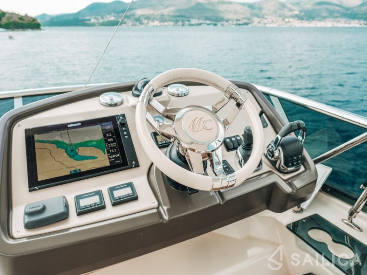 Monte Carlo 5 - Yacht Charter Sailica