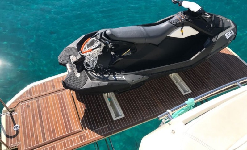 Monte Carlo 5 - Yacht Charter Sailica