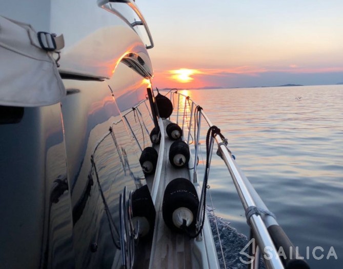 Monte Carlo 5 - Yacht Charter Sailica