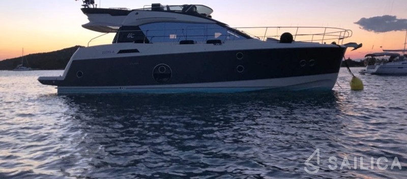 Monte Carlo 5 - Yacht Charter Sailica
