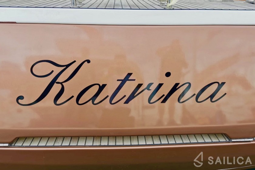 Jeanneau 51 - Yacht Charter Sailica