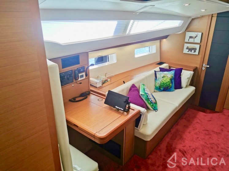Jeanneau 51 - Yacht Charter Sailica