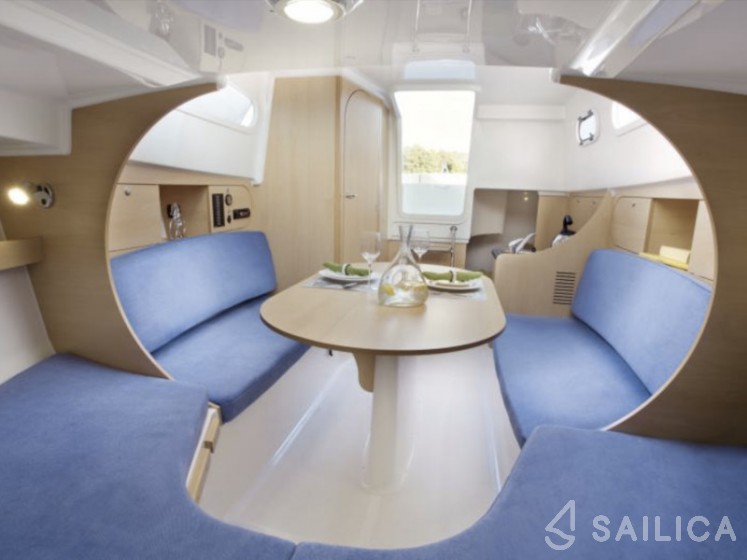 Delphia Nano - Yacht Charter Sailica