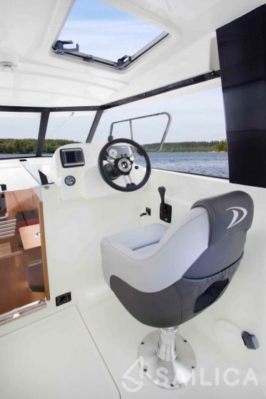 Delphia Escape 800 - Yacht Charter Sailica